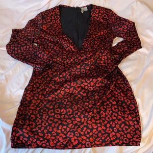 Divided H&M MINI DRESS Black w/ Red Foil Leopard